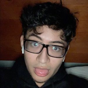 Meet your Posher, Cesar